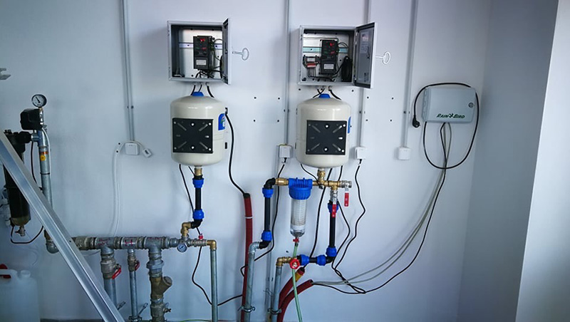 Cảm biến và van điều khiển